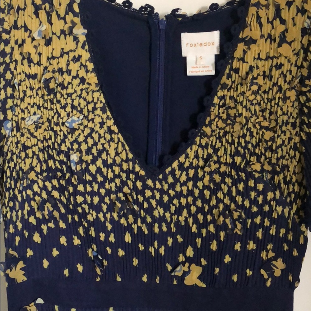 Dress - Picture 4 of 4